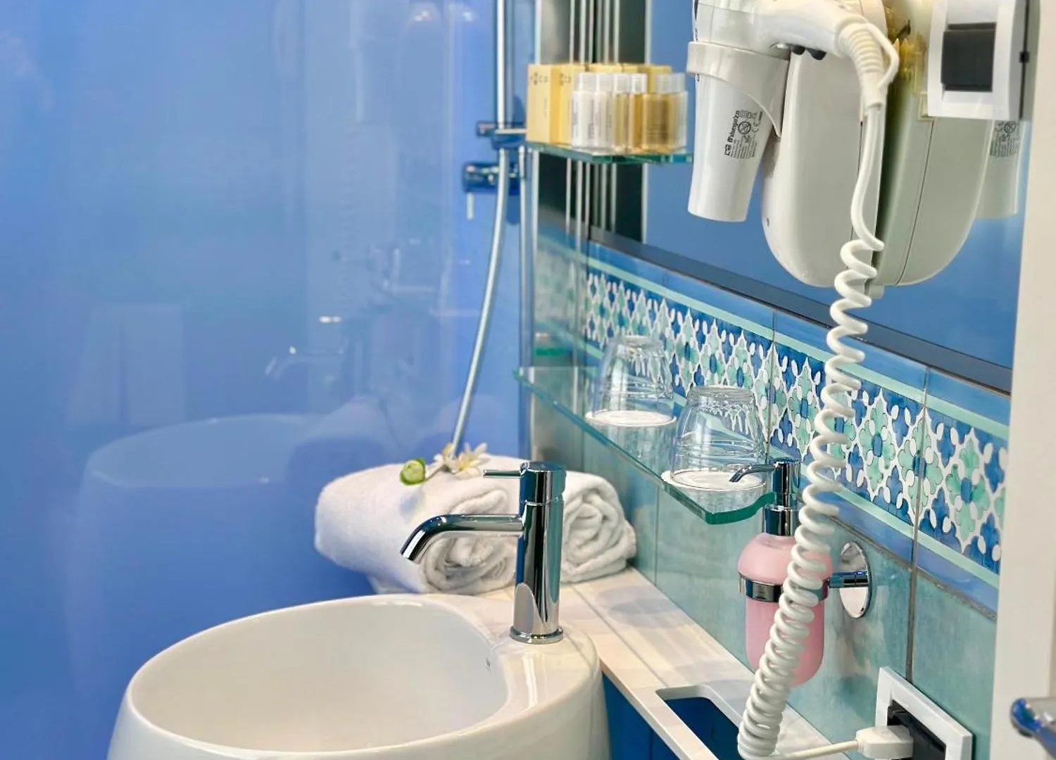 Club House Hotel Rimini 4*,  Italia