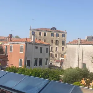 Snc1018 Modern Boutique Venise