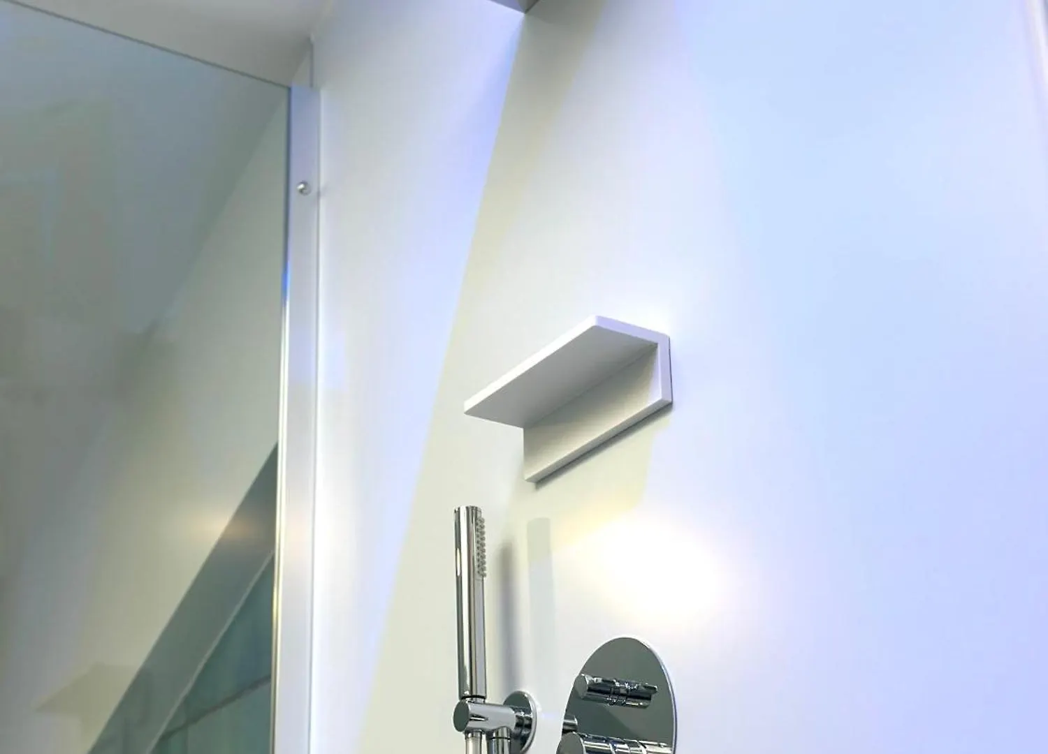 Club House Hotel Rimini 4*,  Italie